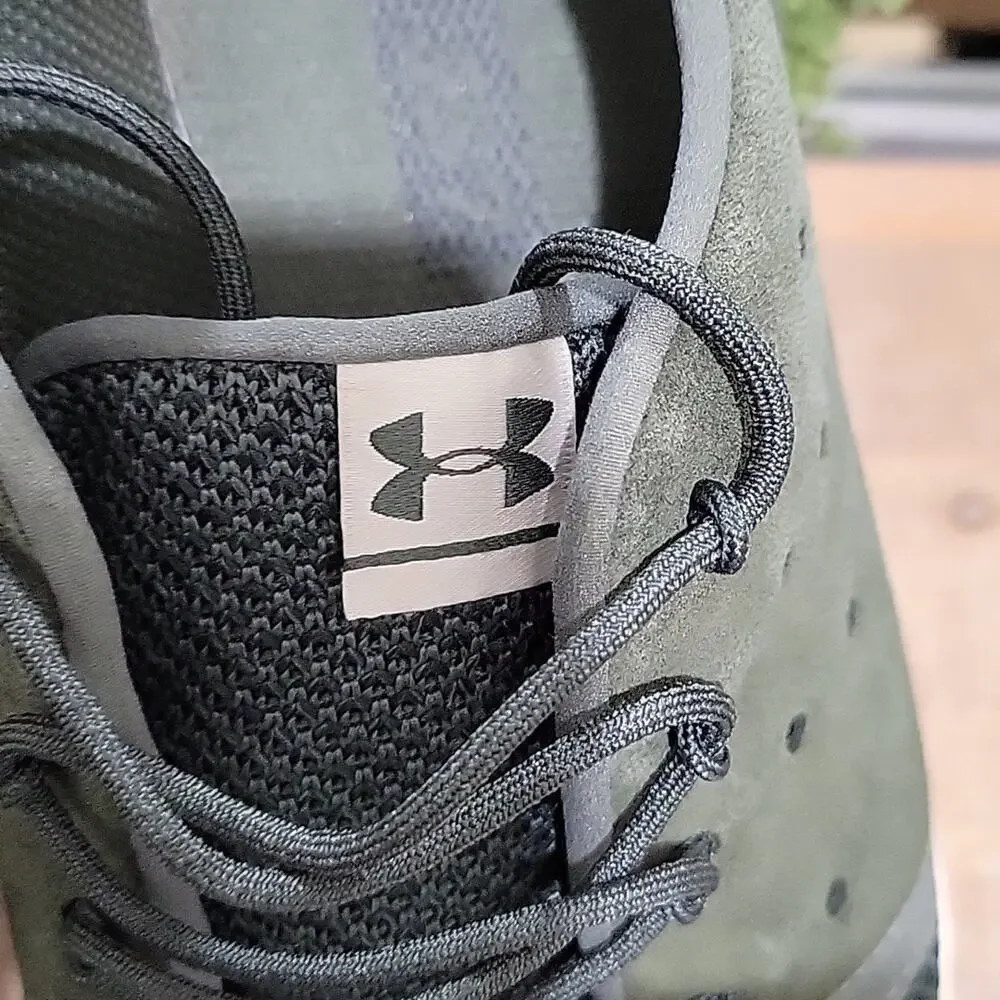 Under Armour charged Army Green Sneakers women's 9.5  Training, Athletic Shoe